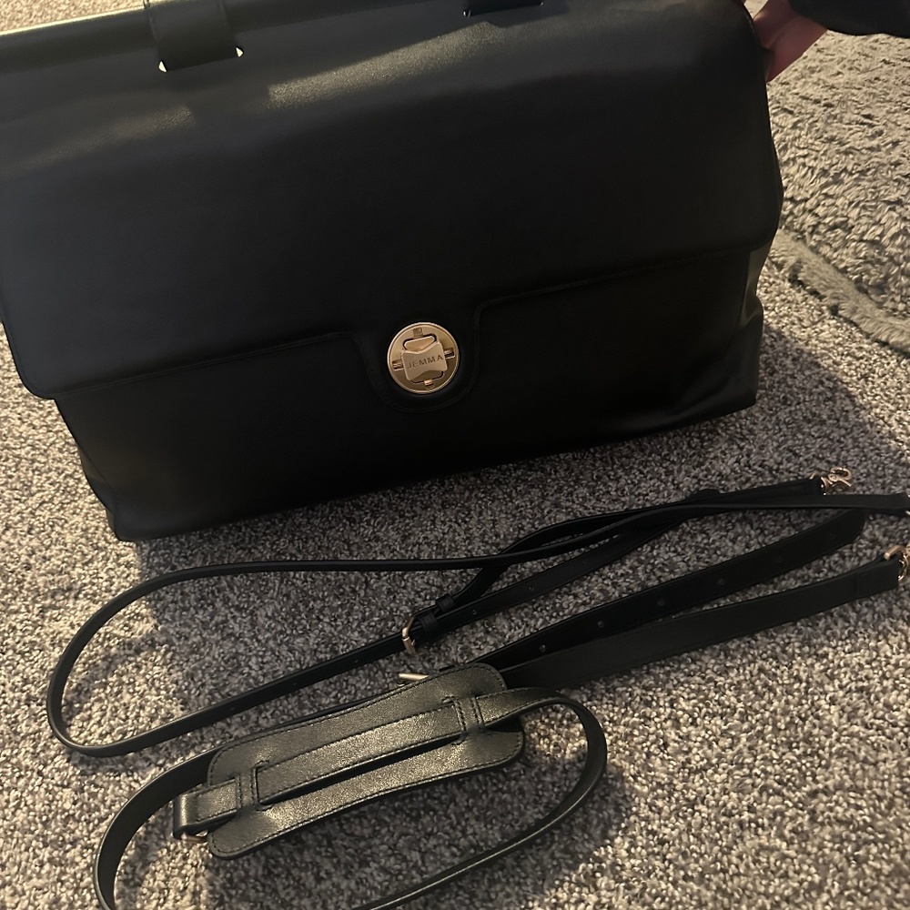 Jemma Emma Traveler 39